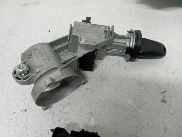 BOITIER COMPLET OPEL CORSA D 1.4 A14XER - Vue 3